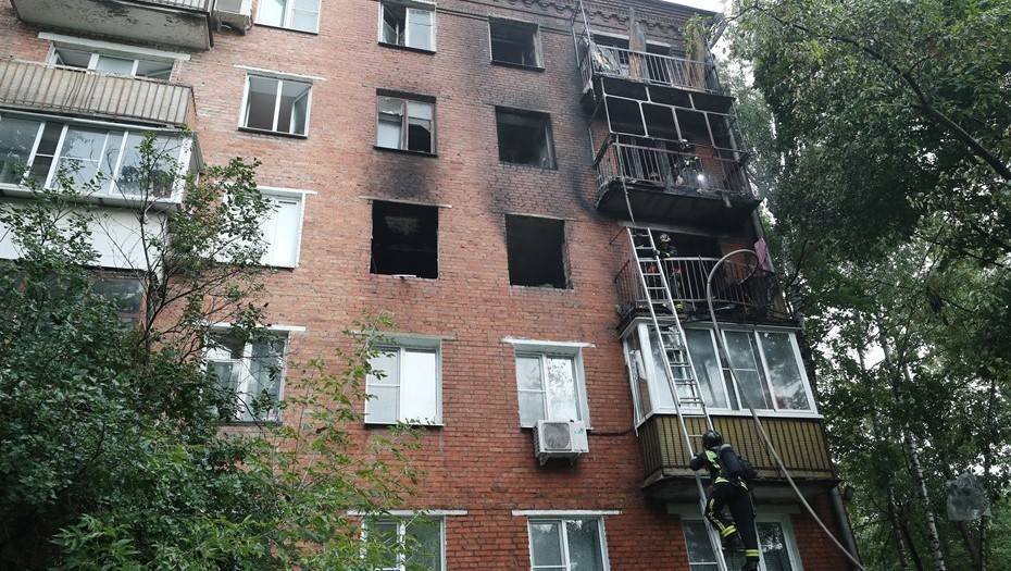 В экстренных службах назвали причины взрыва на западе Москвы