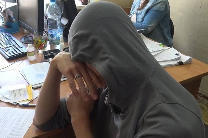 В Иванове грабитель заставил жертву перевести ему деньги на банковский счет