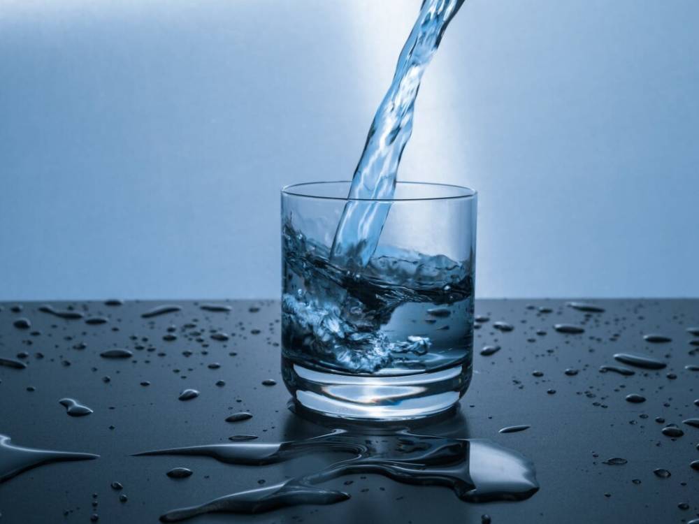 Ученые рассказали, сколько на самом деле нужно пить воды