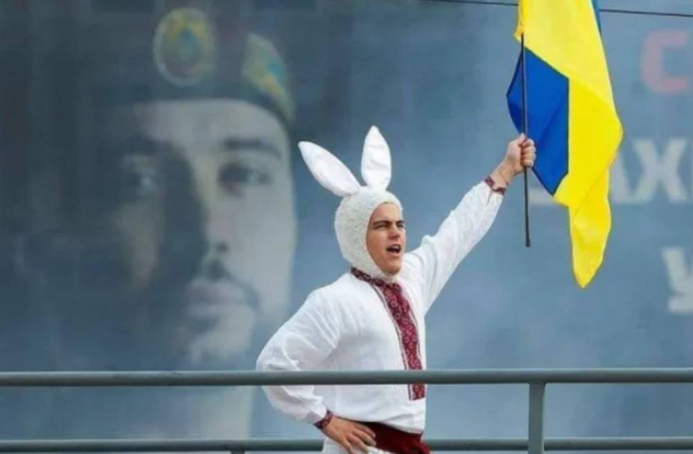 "Кролик" с концерта ко дню Независимости оскорбил украинцев: "У людей нет мозгов!"