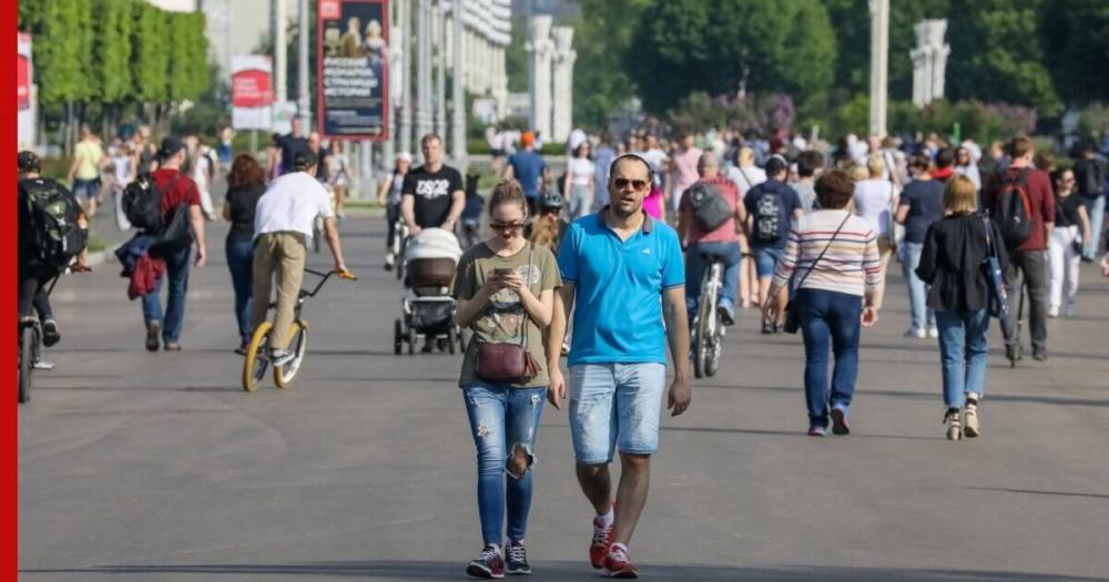 Россиянам назвали сроки возвращения к нормальной жизни после пандемии