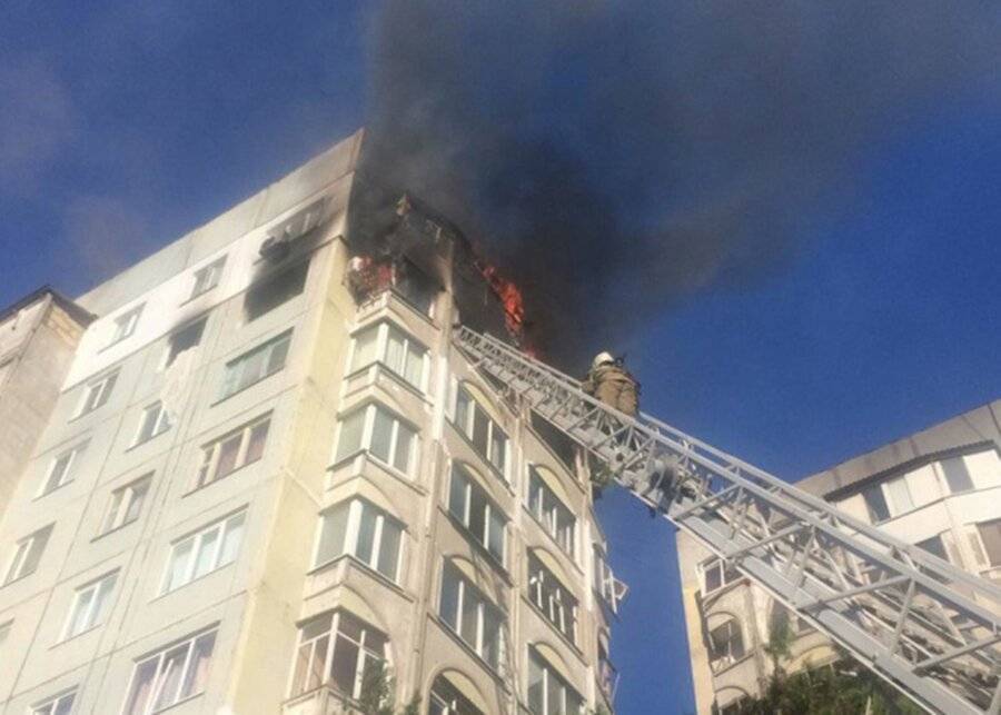 Пожар в многоэтажке в Керчи полностью ликвидирован – ГУ МЧС