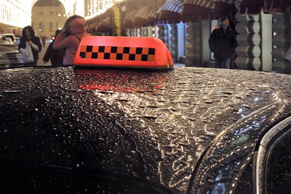 В Москве задержали таксиста, грязно надругавшегося над заснувшей пассажиркой