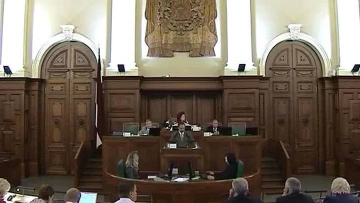 В парламенте Латвии русский язык назвали "ненавистным"