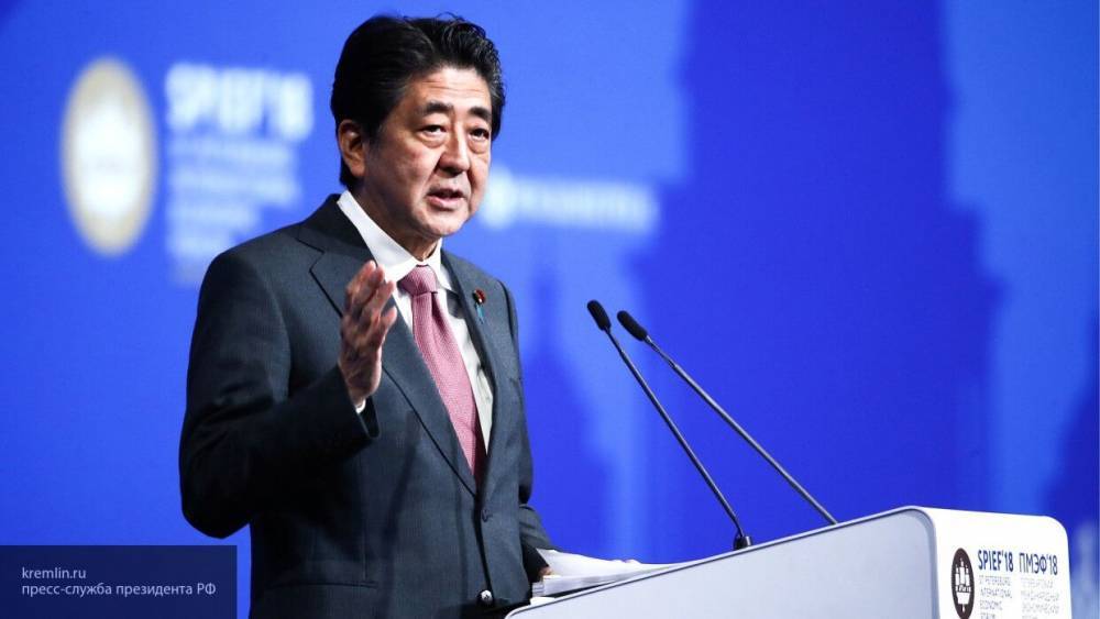 Абэ официально покидает премьерский пост