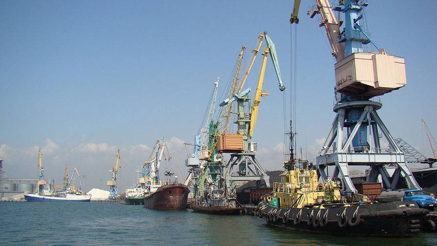 Минтранс предложил открыть три порта для транзита санкционных товаров