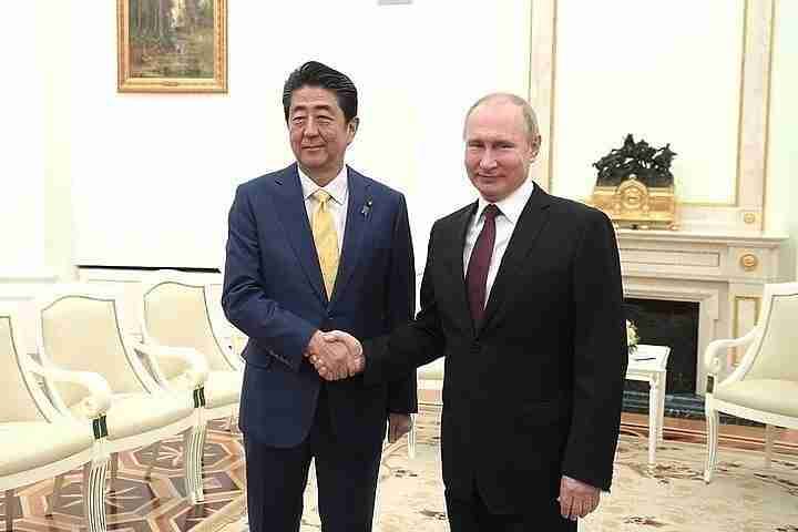 В Кремле отреагировали на уход Абэ с поста премьера Японии