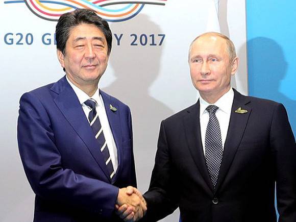В Кремле печалятся об отставке Синдзо Абэе с поста премьера Японии