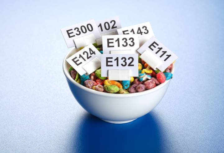 Химик-технолог развеял мифы об опасности пищевых добавок Е