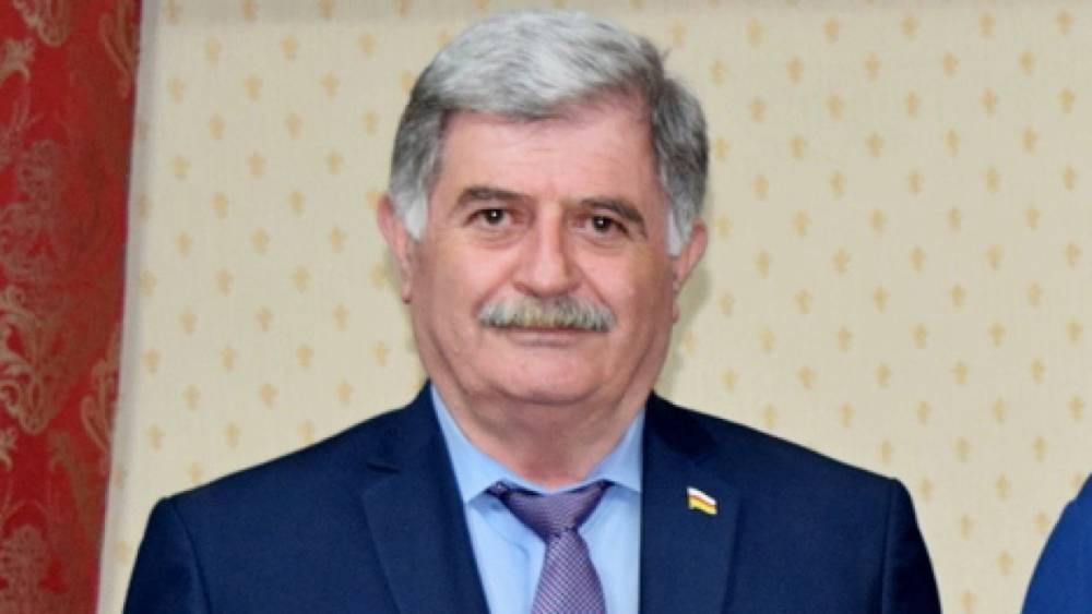 Президент Южной Осетии отправил в отставку премьера и правительство