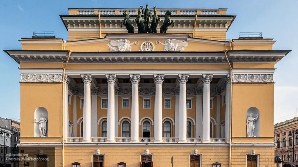 Александринский театр в Петербурге готовят к открытию осенью