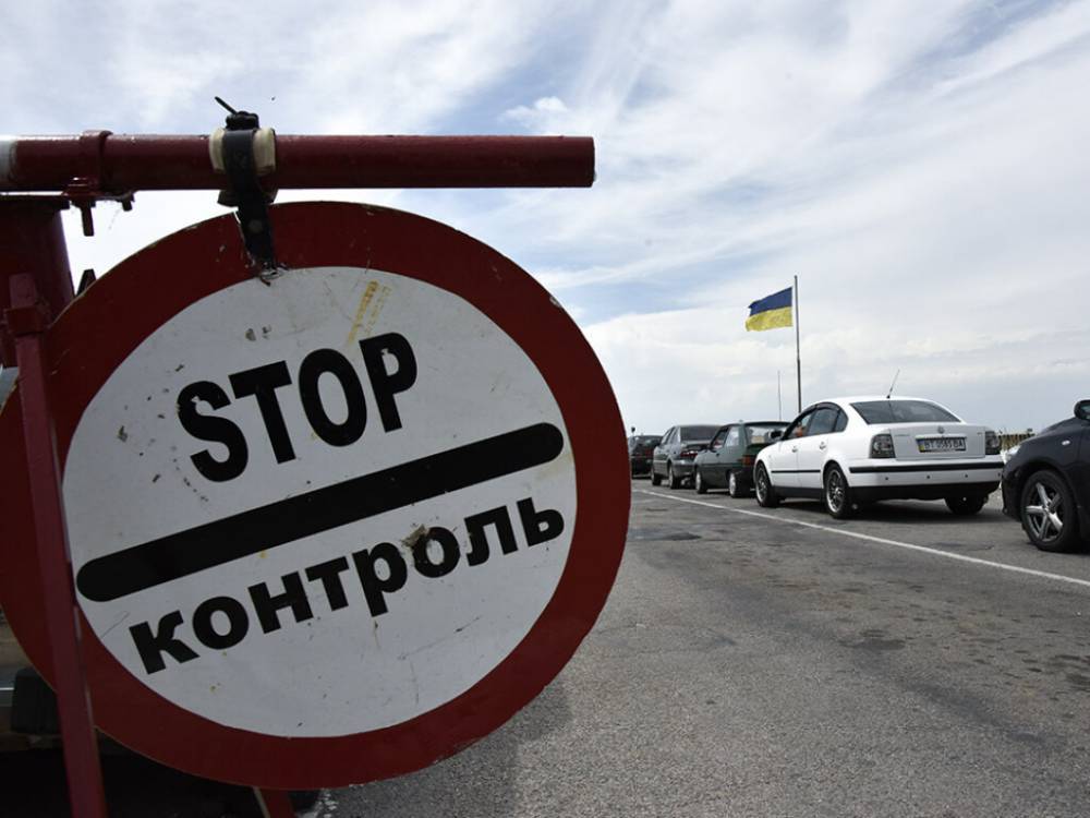 В ограничении въезда туристов в Украину замешаны местные выборы - эксперт