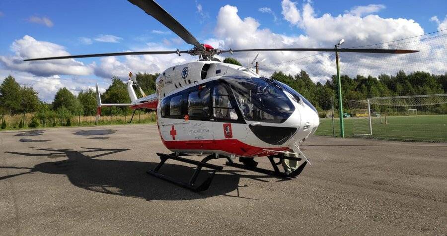 Санитарный вертолет эвакуировал пострадавших в ДТП на Киевском шоссе детей