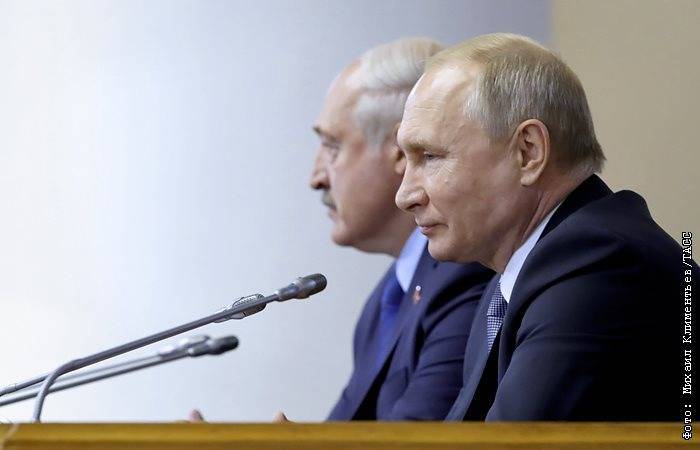 Кремль анонсировал встречу Путина и Лукашенко в ближайшие две недели
