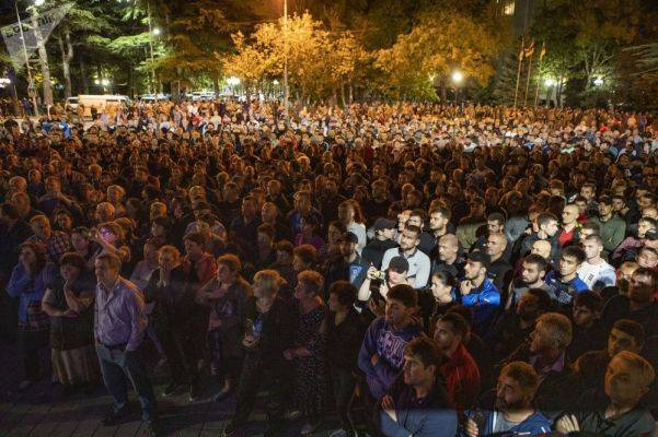 На происки Госдепа не спишешь — эксперт о протестах в Южной Осетии