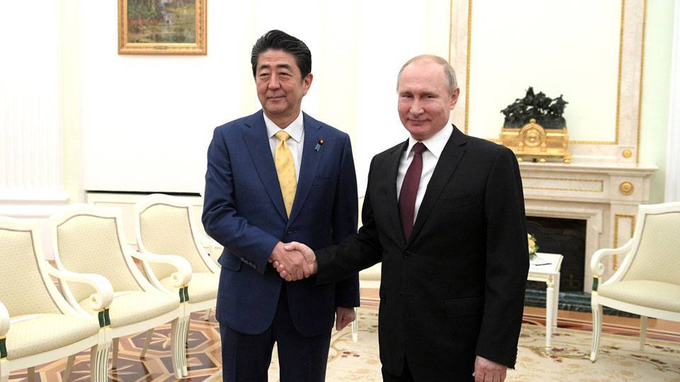 Путин и Абэ обсудили новые переговоры о заключении мира