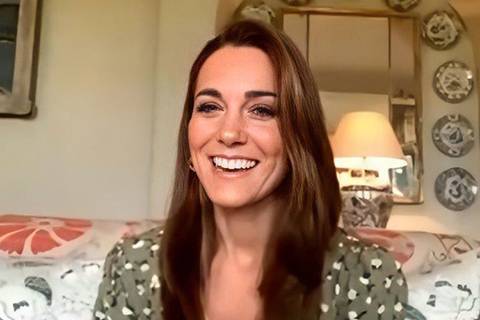 Кейт Миддлтон в платье Zara провела новую видеовстречу