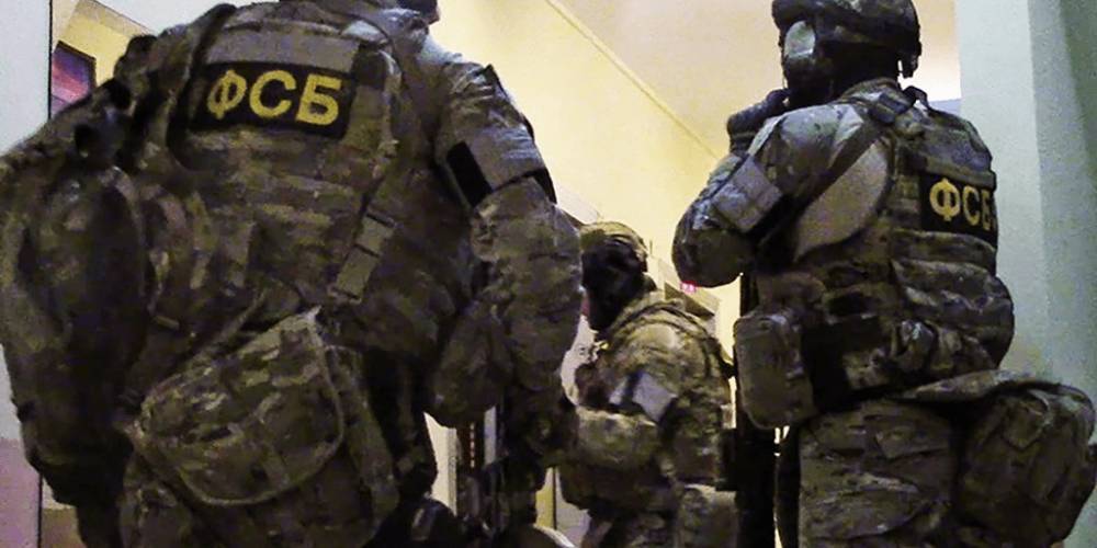 ФСБ задержала шестерых сборщиков денег для террористов ИГ