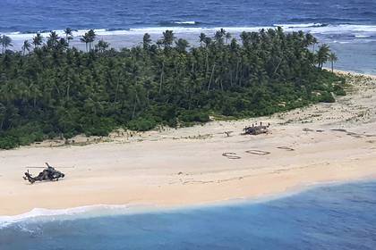Троих моряков нашли на необитаемом острове благодаря надписи на песке