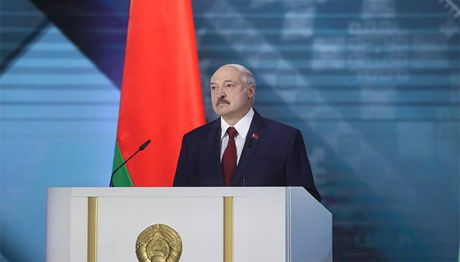 Лукашенко: призывы вернуть Конституцию 1994 года — это подарок криминалу