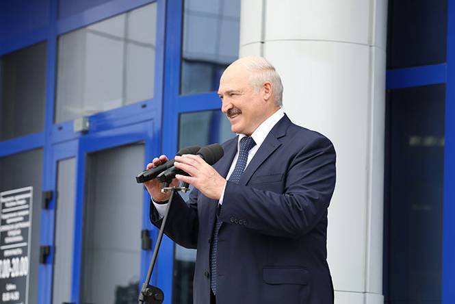 Лукашенко заявил, что никто не намерен «красть голоса» на выборах