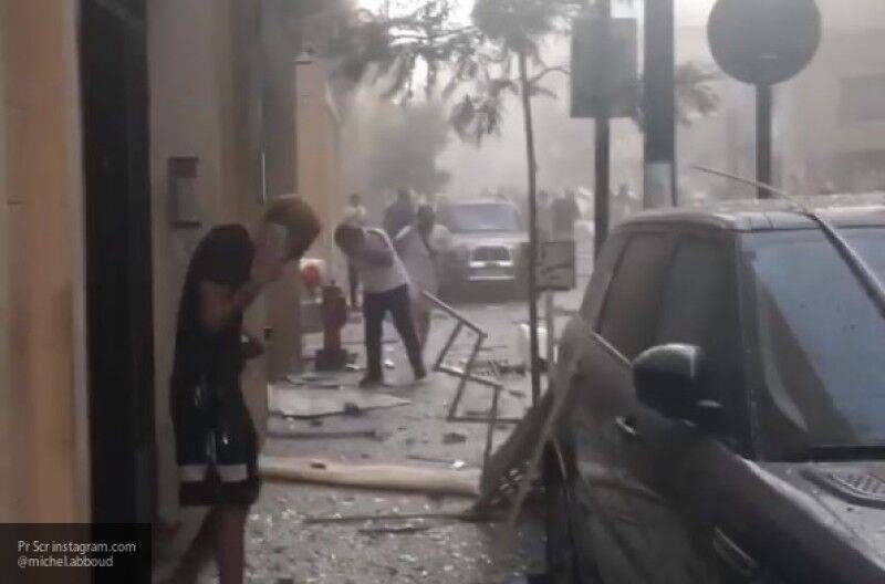 Взрыв в порту заставил 300 тысяч жителей Бейрута покинуть свои дома