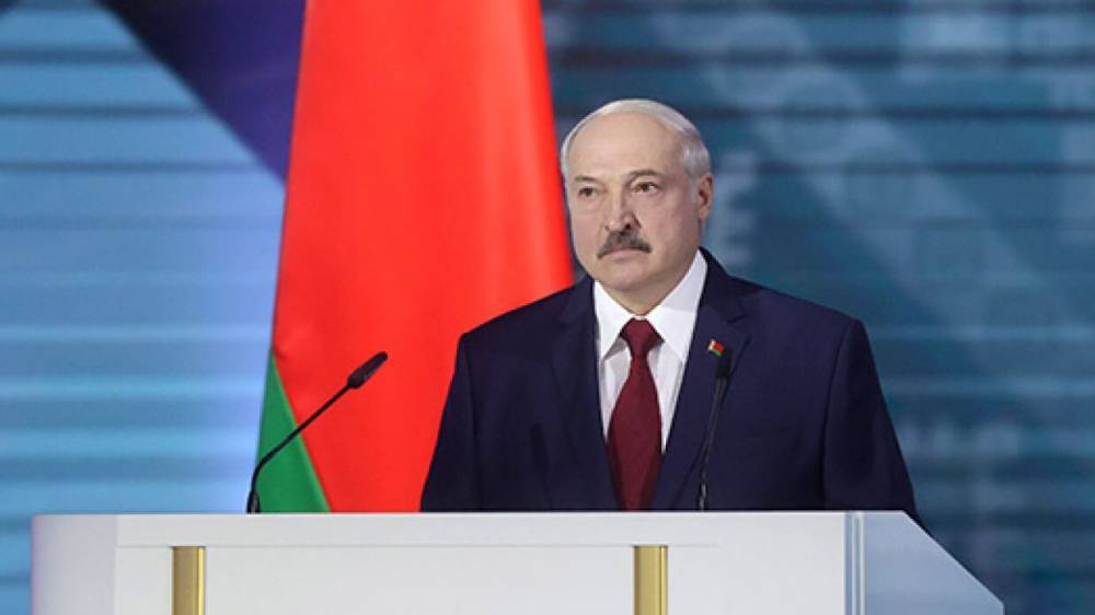 Лукашенко поручил пригласить в Белоруссию генпрокуроров РФ и Украины