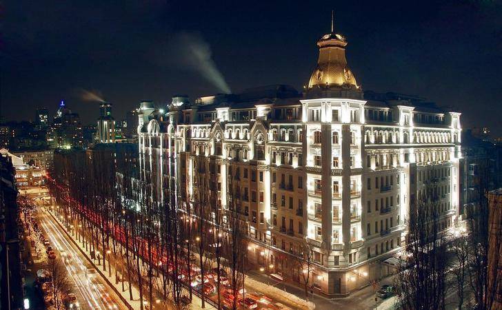 Владелец «Premier Palace» покупает три гостиницы в Киеве и Львове