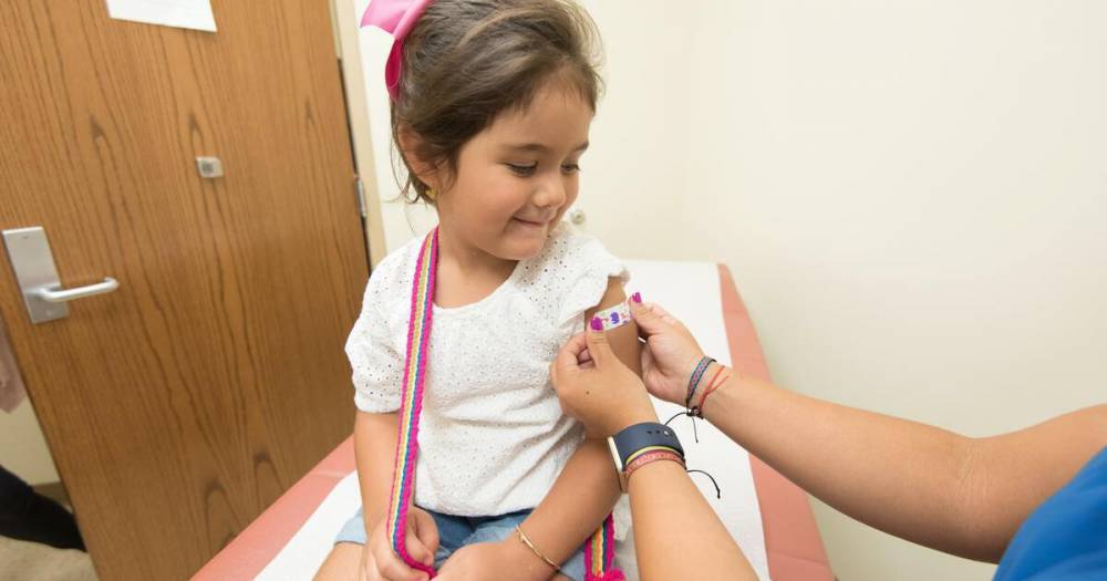 Центр Гамалеи поднял вопрос об испытании вакцины от COVID-19 на детях