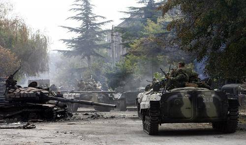 В этот день в 2008 году продолжались бои в Южной Осетии и Абхазии