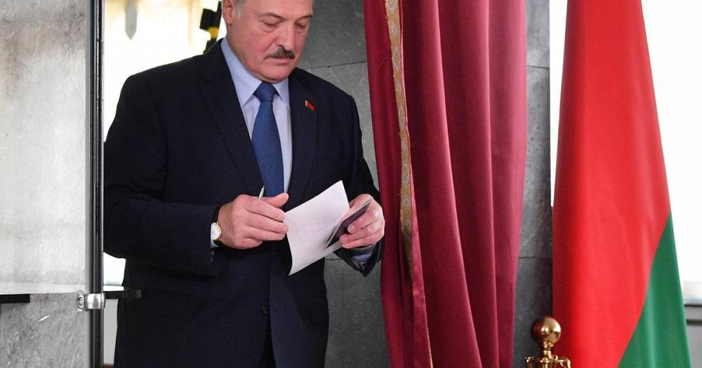 Итальянский эксперт: Лукашенко придется решать вопрос смены поколений
