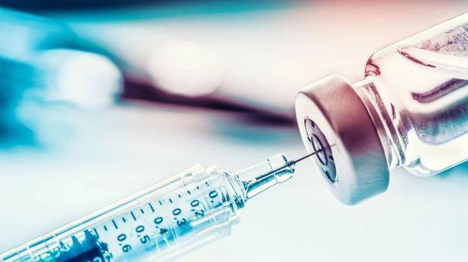 Россия начнет продавать китайскую вакцину странам ЕАЭС
