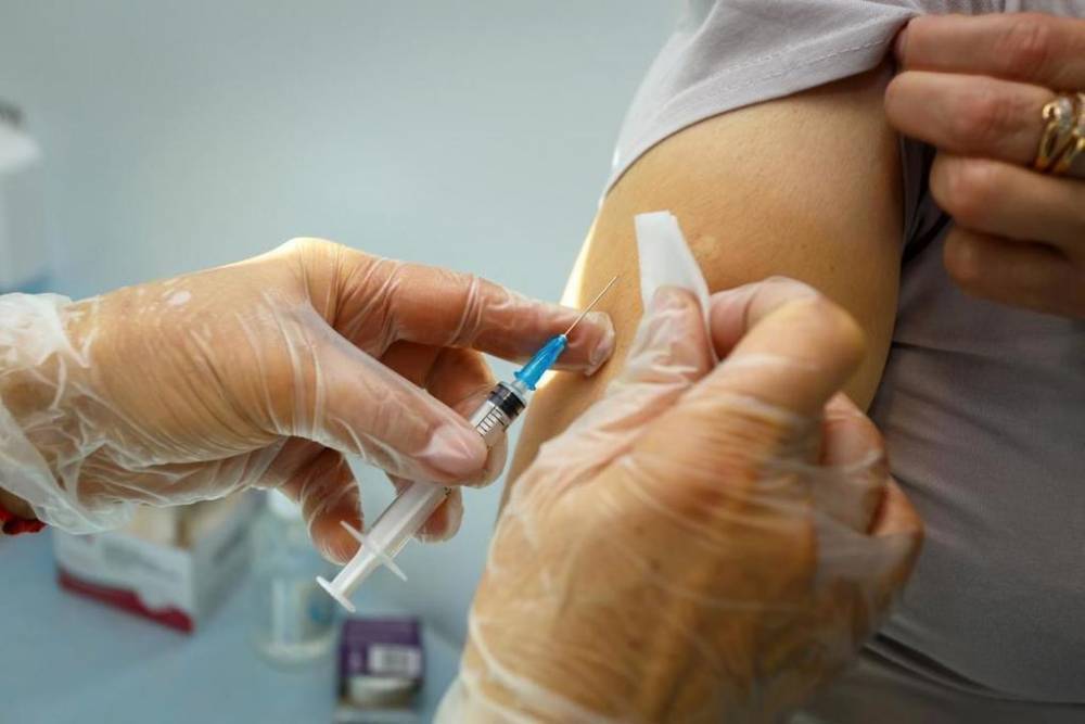 Первая партия вакцины от вирусов поступила в Тверскую область