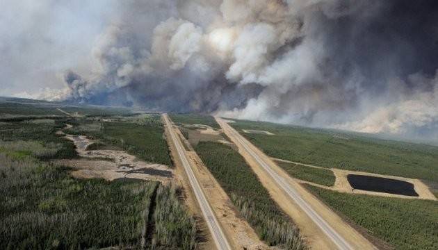 Дым от лесных пожаров в США накрыл Канаду – фото