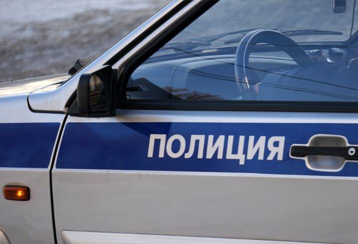 В Петербурге мужчина в медицинской маске ограбил магазин кальянов