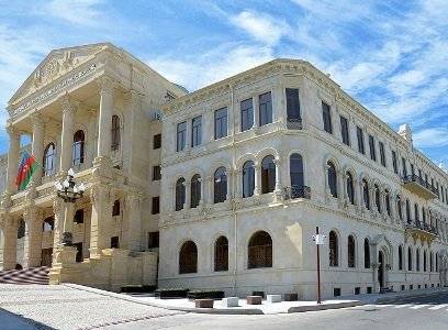 Азербайджан пытается объявить в розыск двоих армянских офицеров