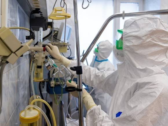 В закрывшейся Мариинской больнице коронавирусом заразились более 200 петербуржцев