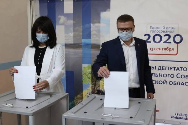 Алексей Текслер проголосовал на выборах в Заксобрание Челябинской области
