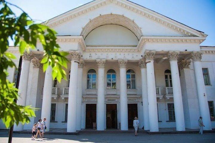 В Волгограде отменили аукцион на ремонт кинотеатра «Победа»