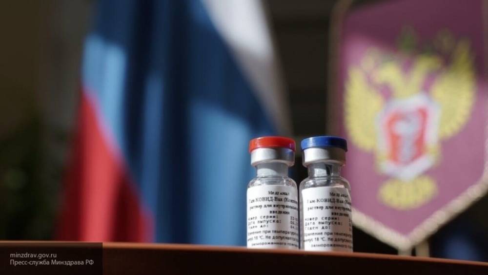 Мурашко: первые партии вакцины от COVID-19 отгружены в регионы РФ