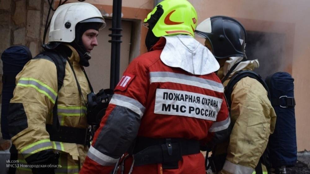 Посетителей магазина в Брянске эвакуировали из-за пожара