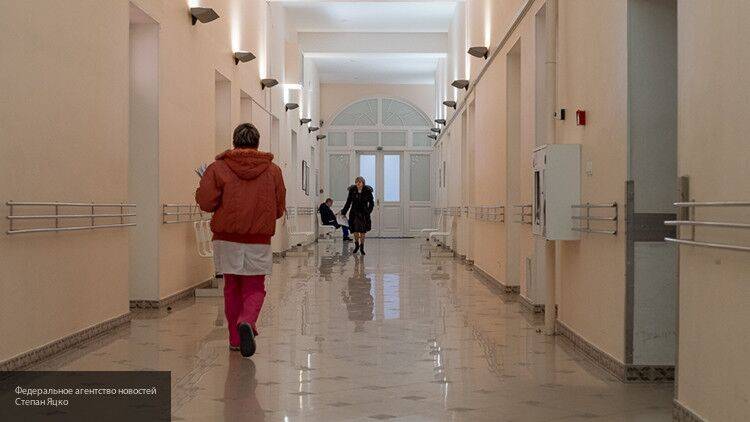 Мариинская больница в Петербурге приостановила прием пациентов