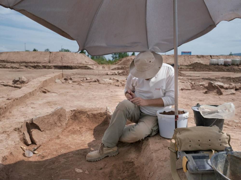 На стройке во Франции обнаружили «нетипичный» некрополь возвратом 4 тысячи лет