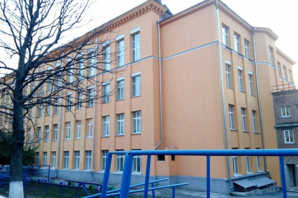 Стало известно, как будут работать школы Киева после внесения в "оранжевую" зону