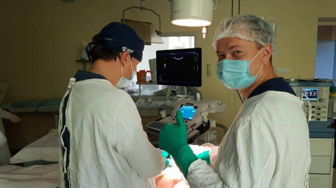 Медики в Ленобласти провели уникальную операцию по удалению опухоли с почки