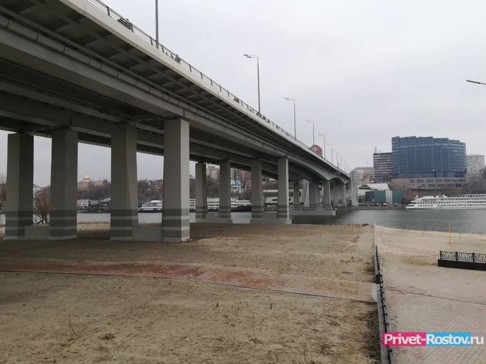 Мужчина разбился насмерть, упав с Ворошиловского моста в Ростове