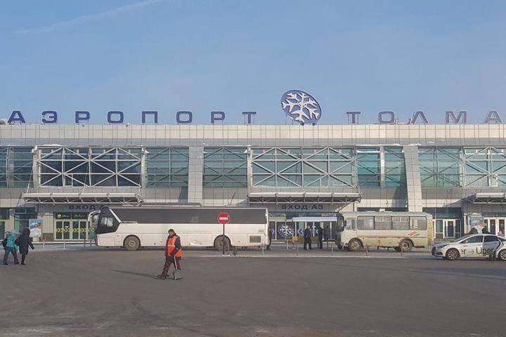 В новосибирском аэропорту Толмачево начали делать тесты на коронавирус