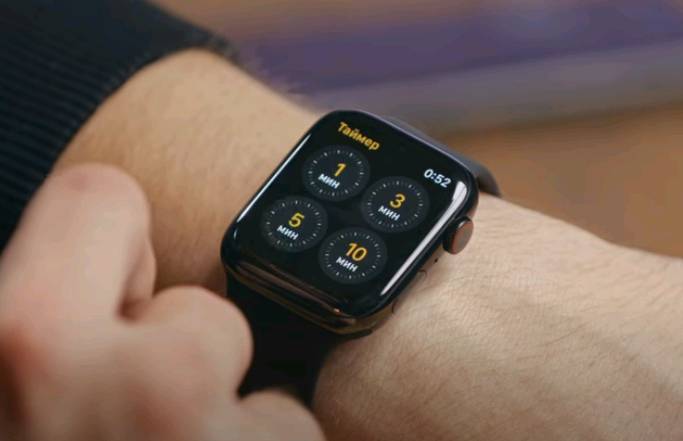 Бюджетный вариант смарт-часов Apple Watch лишили датчика ЭКГ