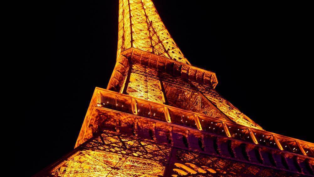 Весь Париж — от Эйфелевой башни до канала Сен-Мартен — в этой книге