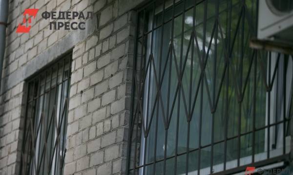 В Омске арестовали женщину, истязавшую маленького сына